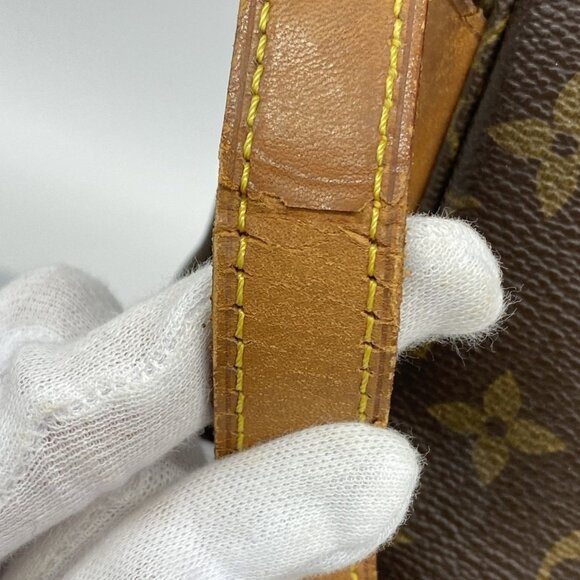 LOUIS VUITTON Authentic Brown Monogram Shoulder Bag - Picture 7 of 16